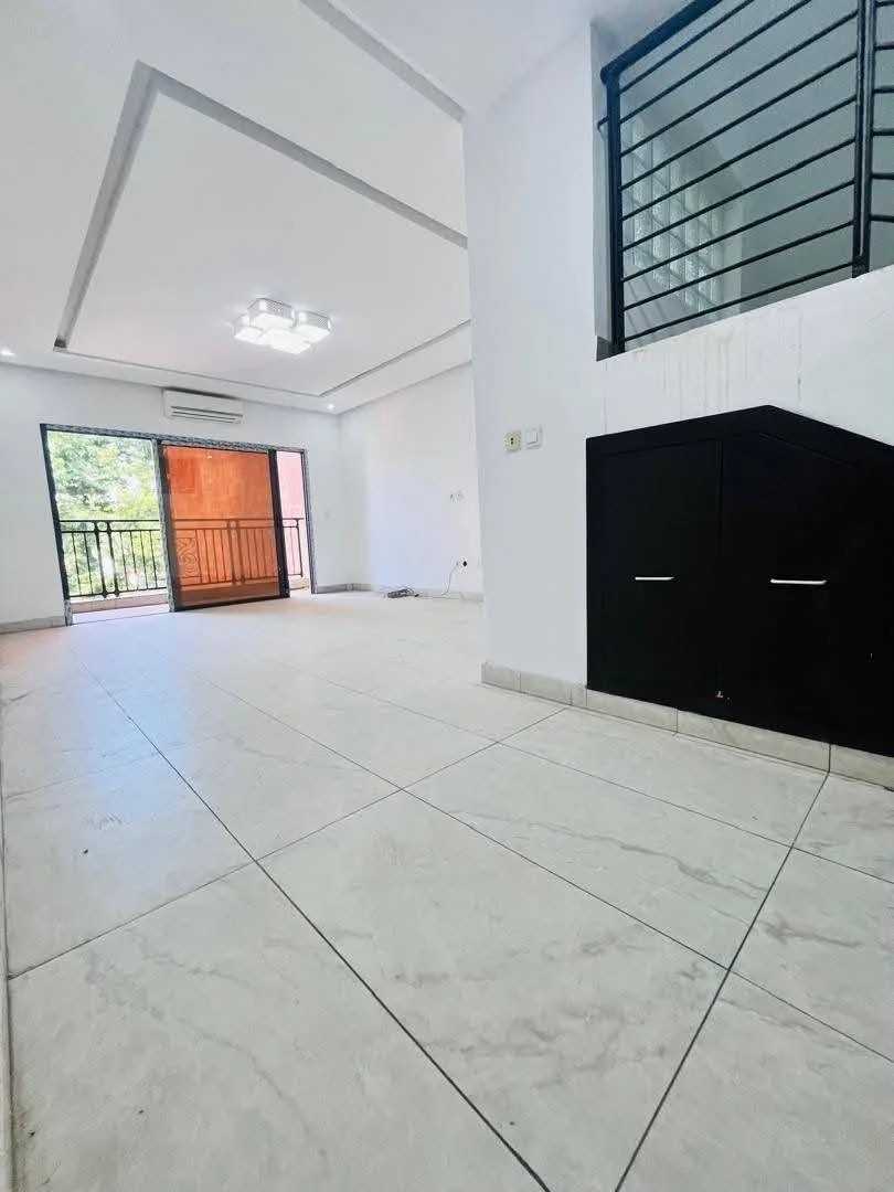 2 pièces maison basse à Riviera