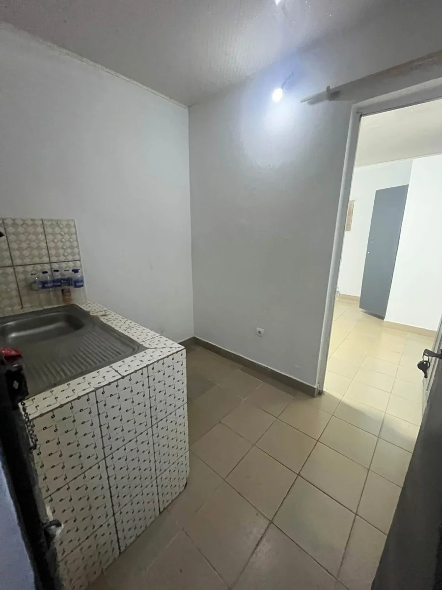 Studio meublé à Bingerville Carrefour CIE
