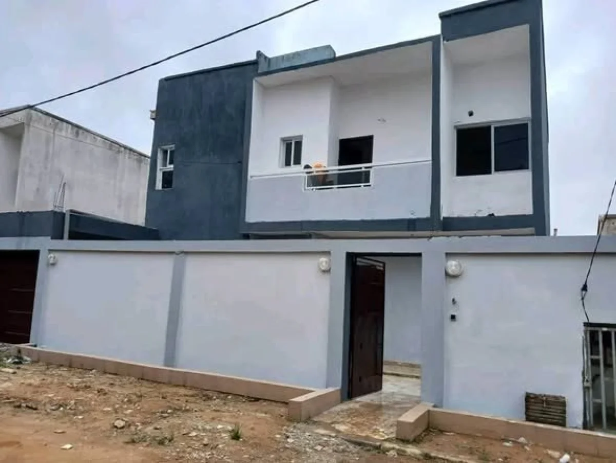 Villa duplex 4 pièces à Bingerville