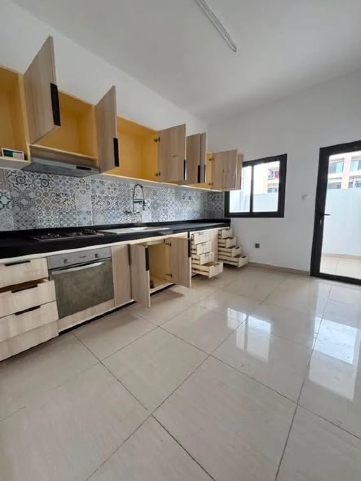 Appartement 4 pièces à Riviera M'Badon