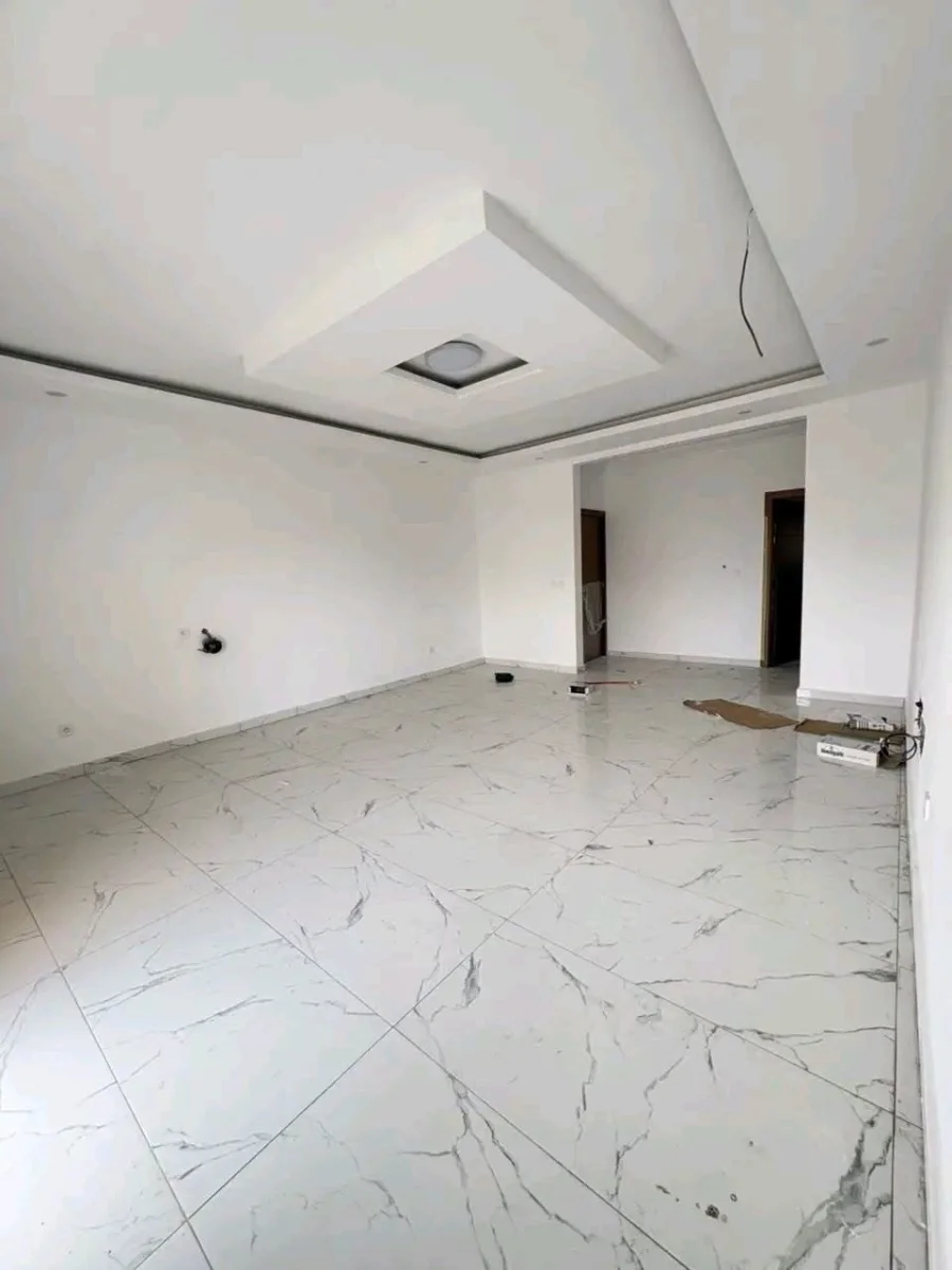 Appartement 4 pièces bon standing à Riviera Faya, Cocody