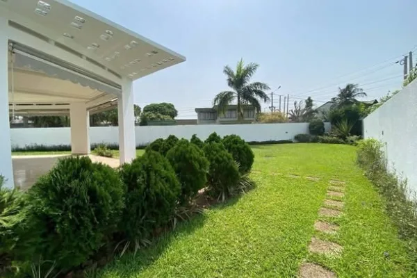 Villa duplex 8 pièces avec piscine aux 2 Plateaux Vallon