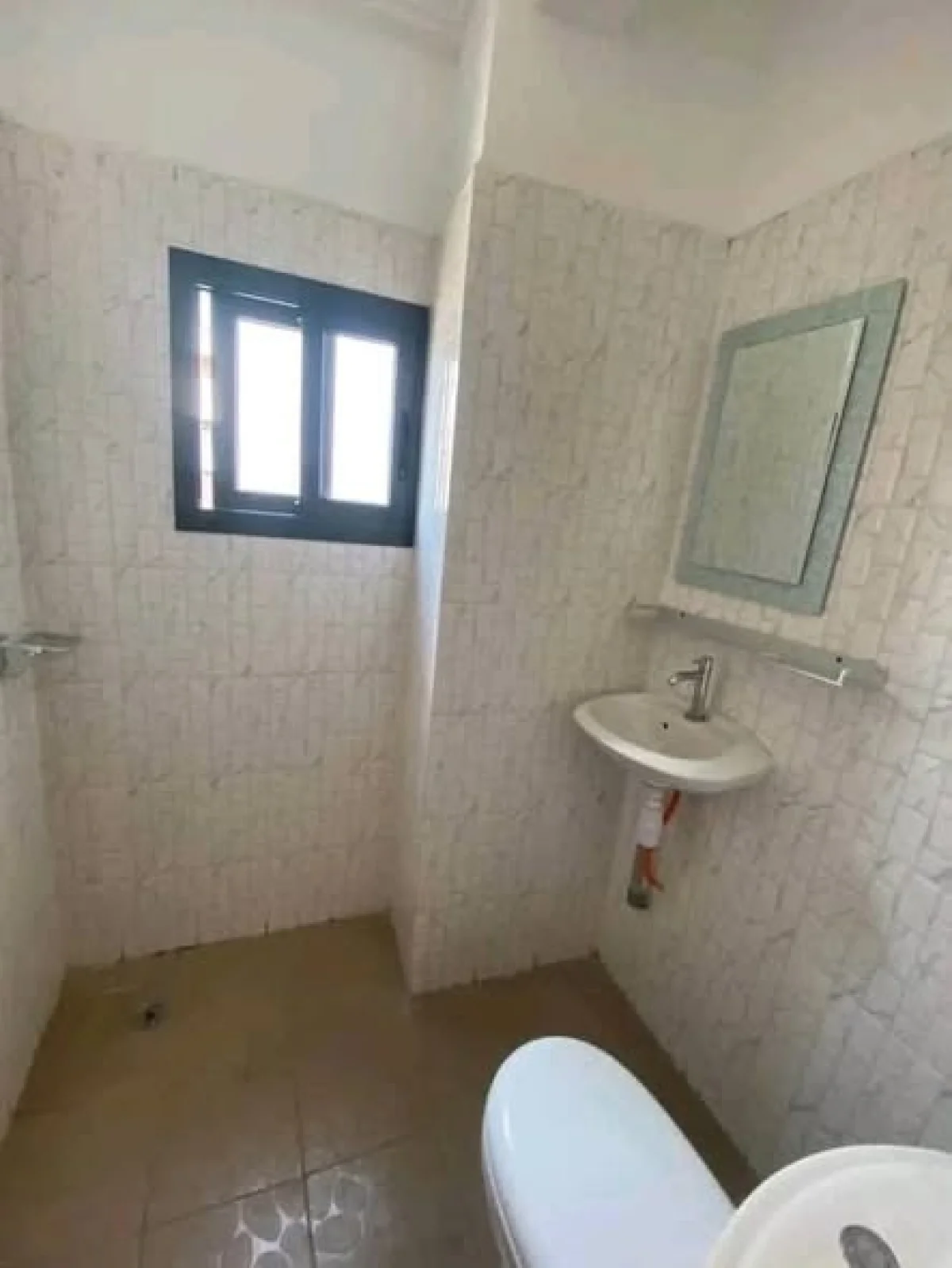 Appartement 3 pièces à Cocody Angré 9ème tranche