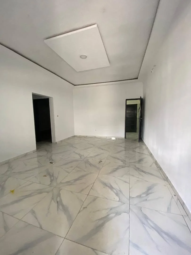 Appartement rez-de-chaussée à Cocody Riviera Faya Ephrata