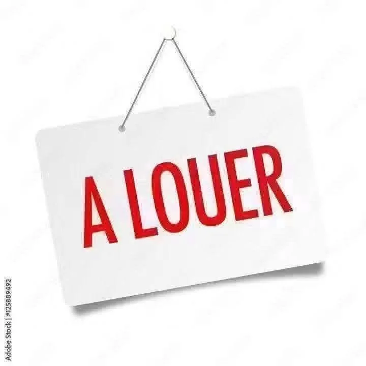 Magasin en mezzanine à louer
