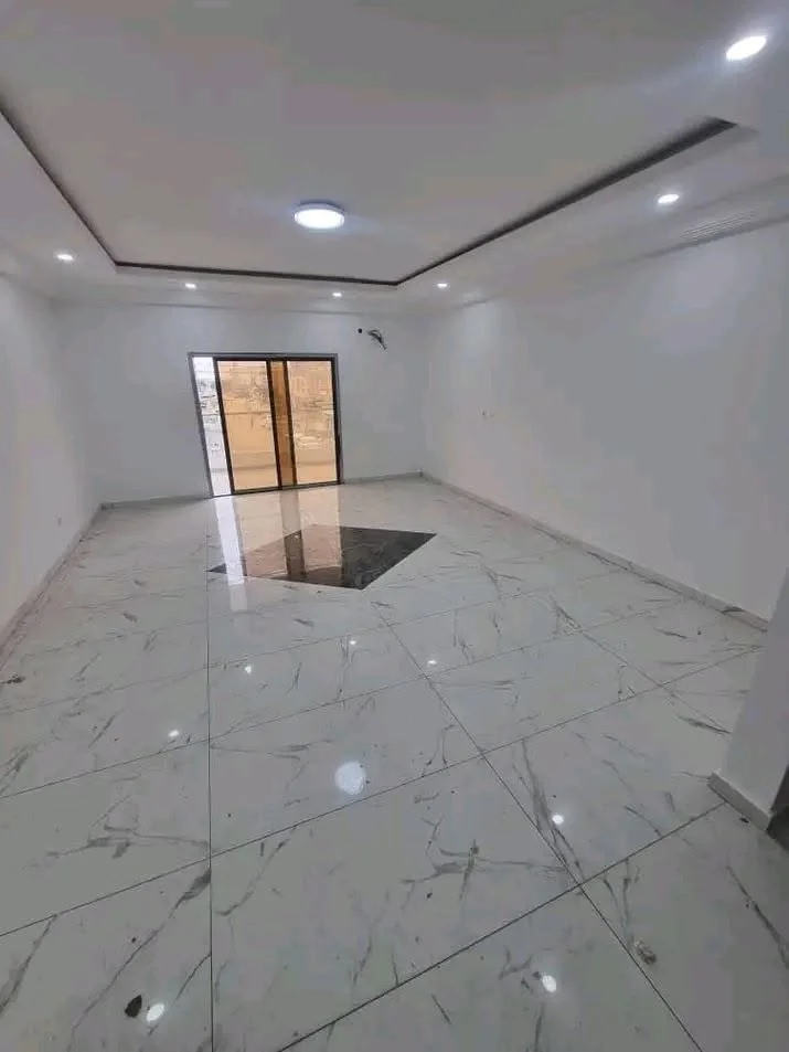 Appartement 4 pièces à Riviera 2