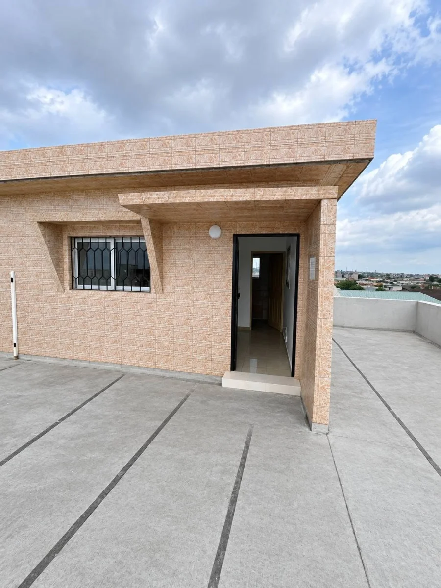 Studio meublé avec terrasse à Angré Riviera