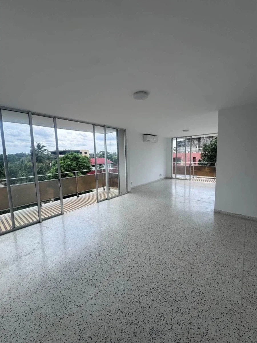 Appartement 4 pièces à Cocody Deux-Plateaux