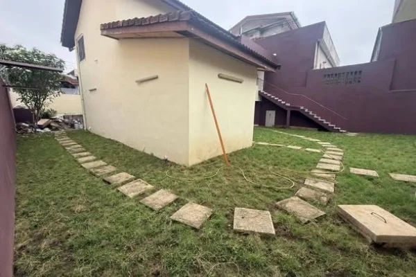 Villa duplex 5 pièces avec jardin à Feh-Kessé