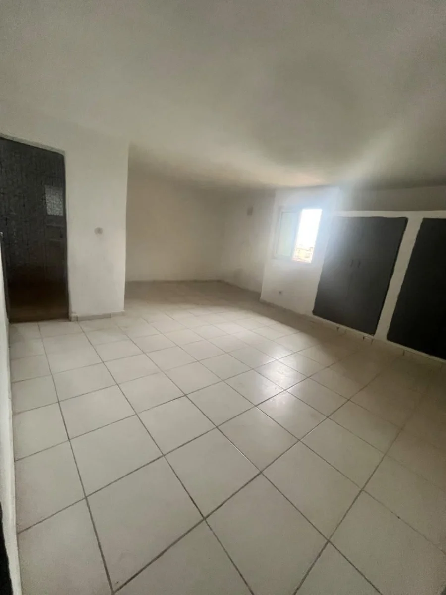Appartement 4 pièces à Cocody Faya