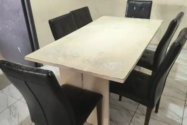 Studio meublé à Yopougon Bagnon Carrefour Bougounisso