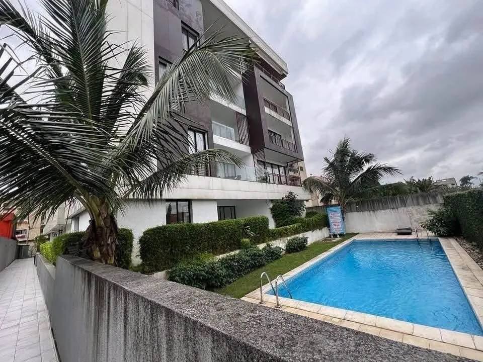 Appartement 3 pièces meublé à Angré 7e tranche