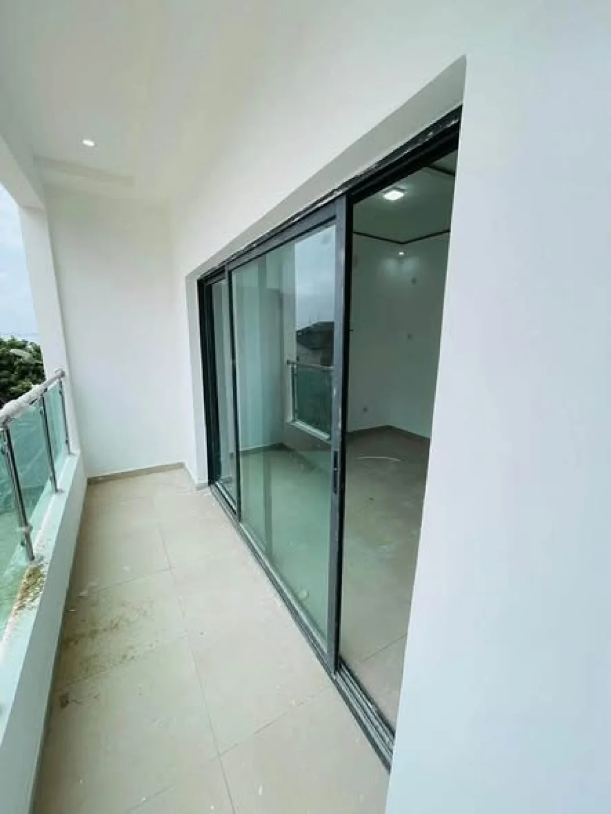 Grand studio standing avec balcon