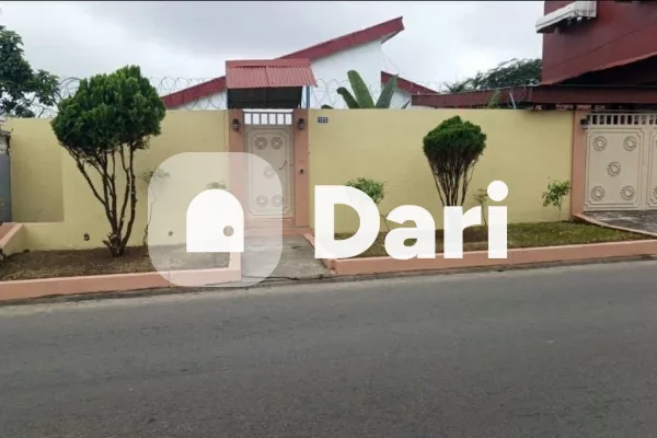 Villa 4 pièces avec dépendance à Riviera 3 Zone