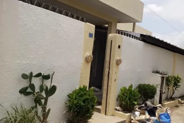 Villa 5 pièces à louer à Riviera Attoban Cité
