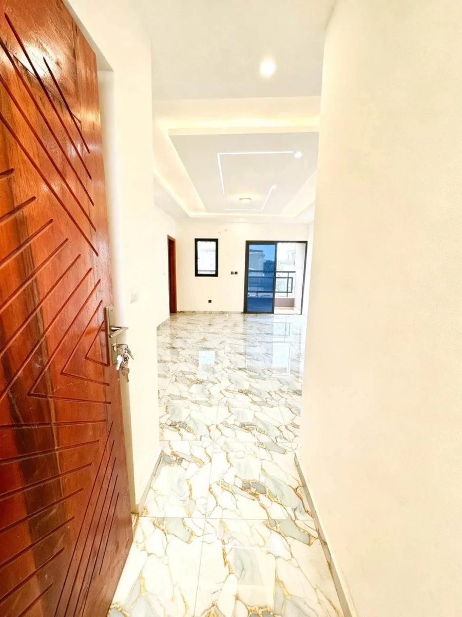 Appartement 4 pièces à Cocody Angré Djorobité 2