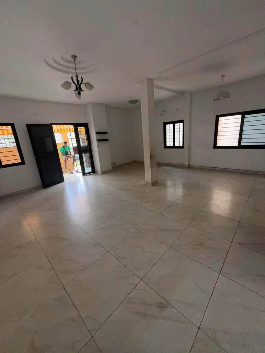 Villa duplex 6 pièces à Bingerville Cité Bellevue