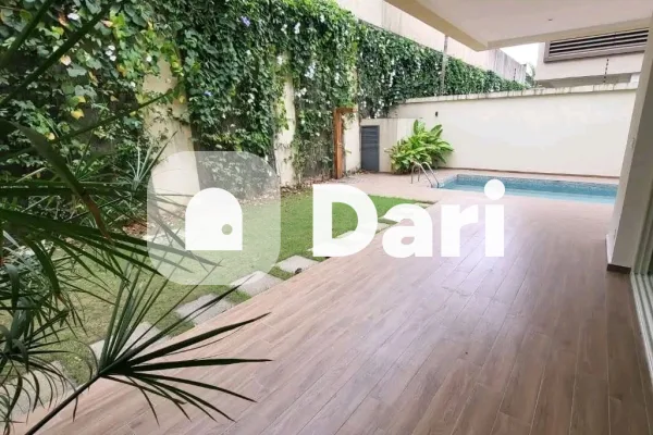 Villa duplex 9 pièces avec piscine à Riviera Golf 4