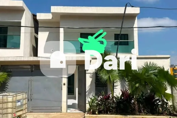 Villa triplex 9 pièces à Cocody Palmeraie Saint Viateur