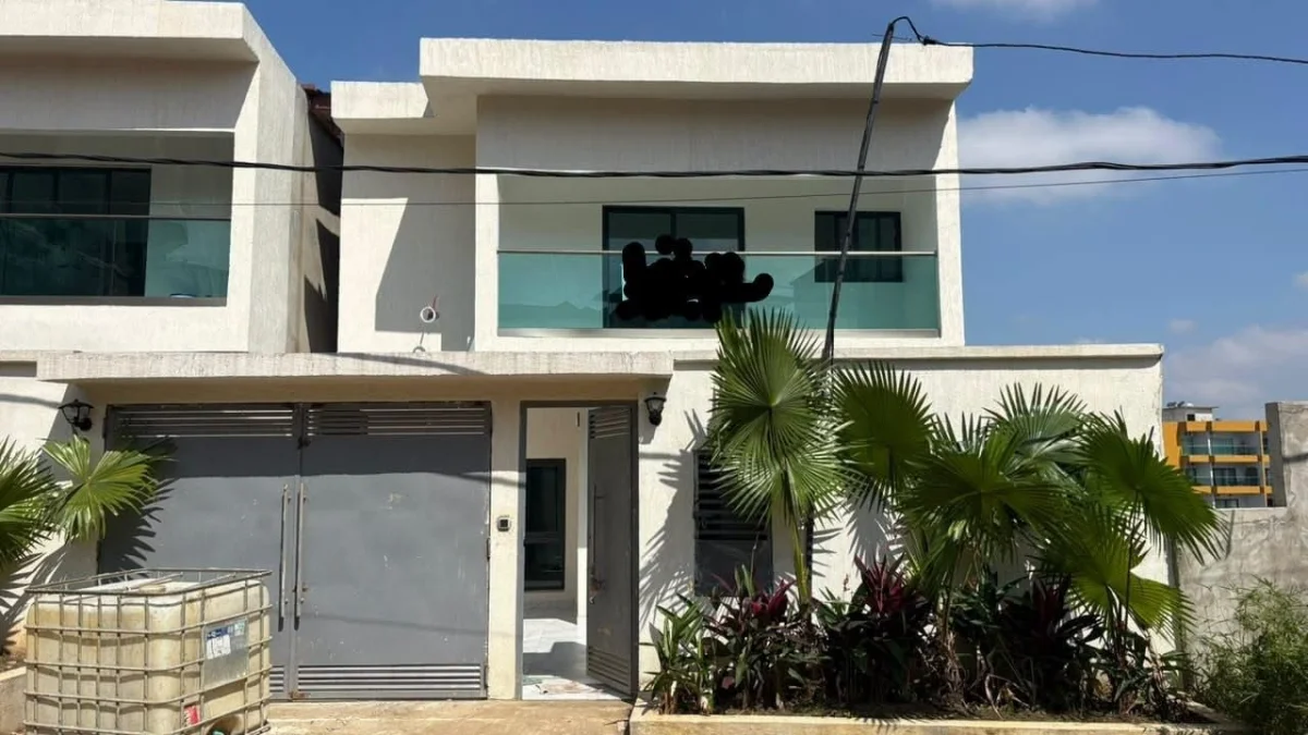 Villa triplex 9 pièces à Cocody Palmeraie Saint Viateur