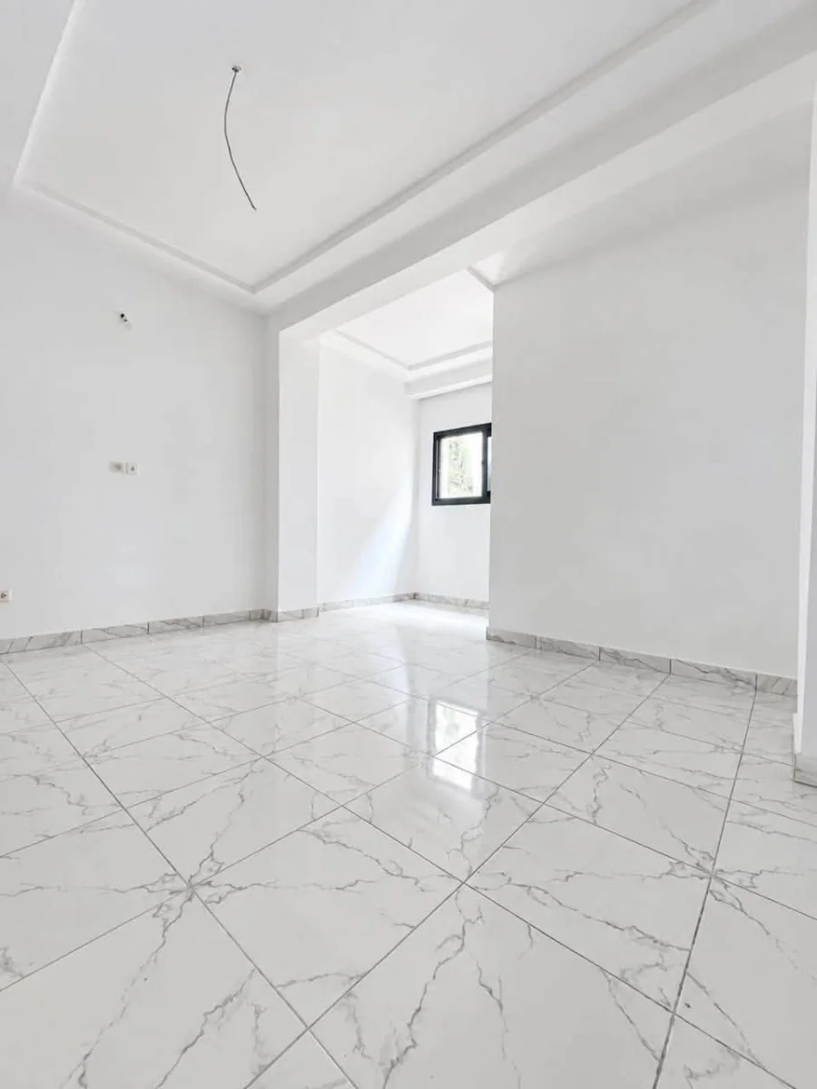 Appartement 3 pièces neuf à Angré Nouveau CHU