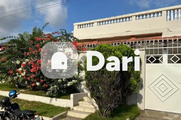 Villa 4 pièces + 3 dépendances à Riviera 3 Cité Coteaux