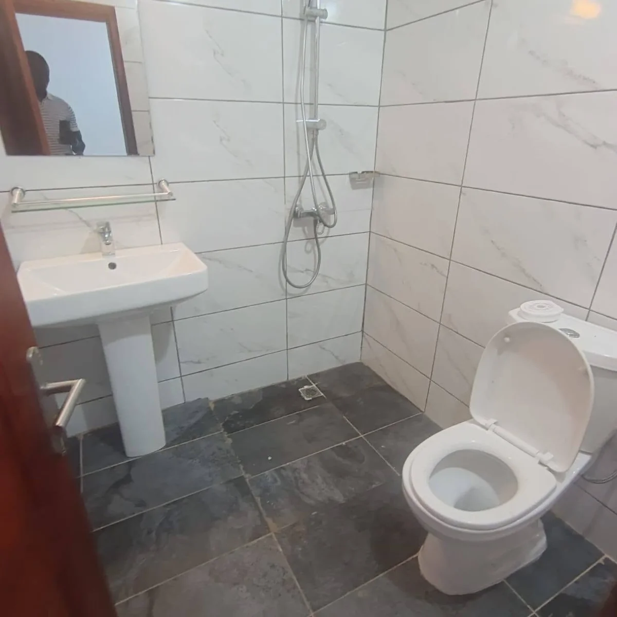 Villa duplex 6 pièces + indépendant à Angré, Cocody