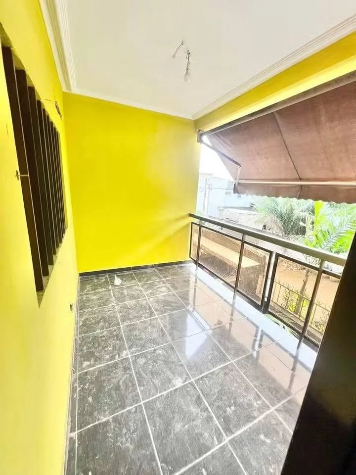 Appartement 3 pièces à Angré