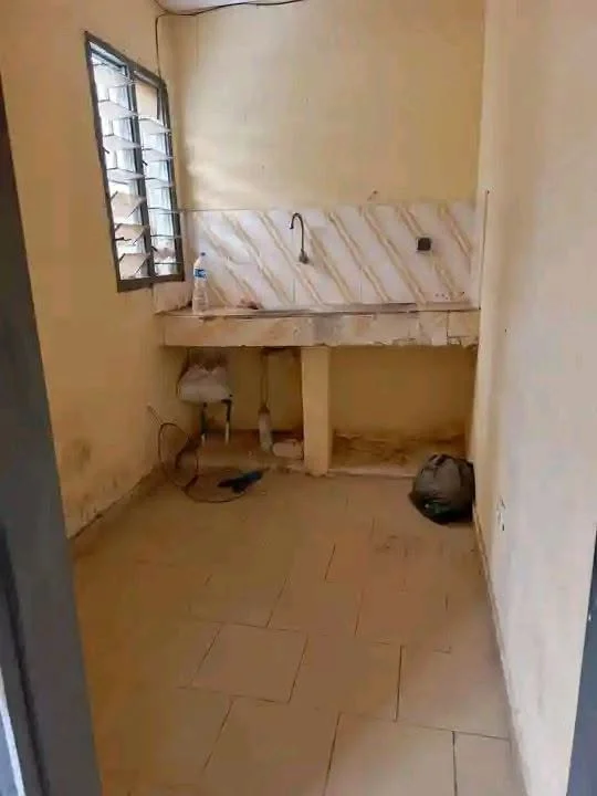 Studio américain 65 m² à Bingerville nouvelle gare