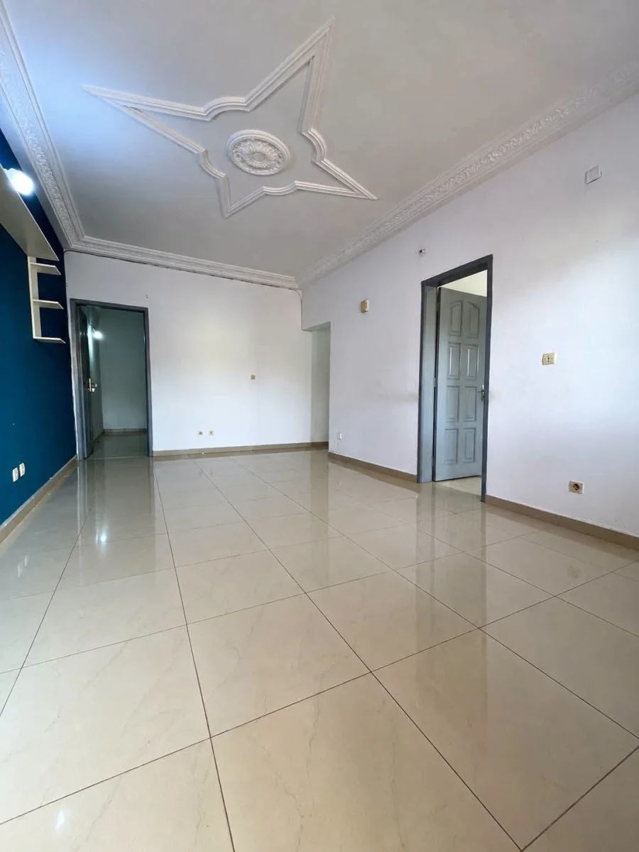 Appartement 2 pièces bon standing à Angré 8e tranche