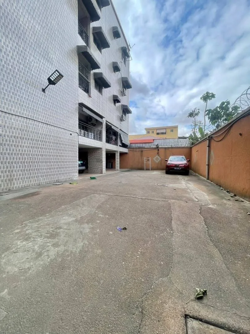 Appartement 3 pièces bon standing à Riviera Palmeraie Saint Viateur
