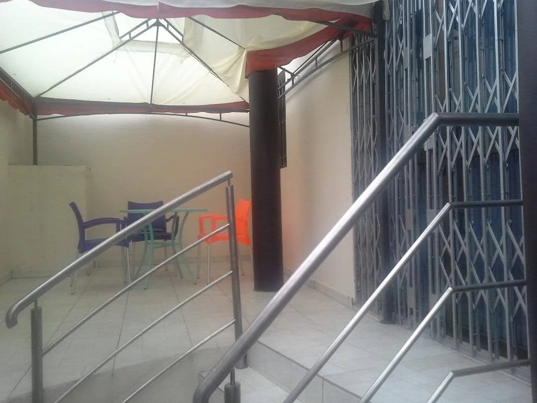 Appartement 6 pièces à louer à Feh Kessé