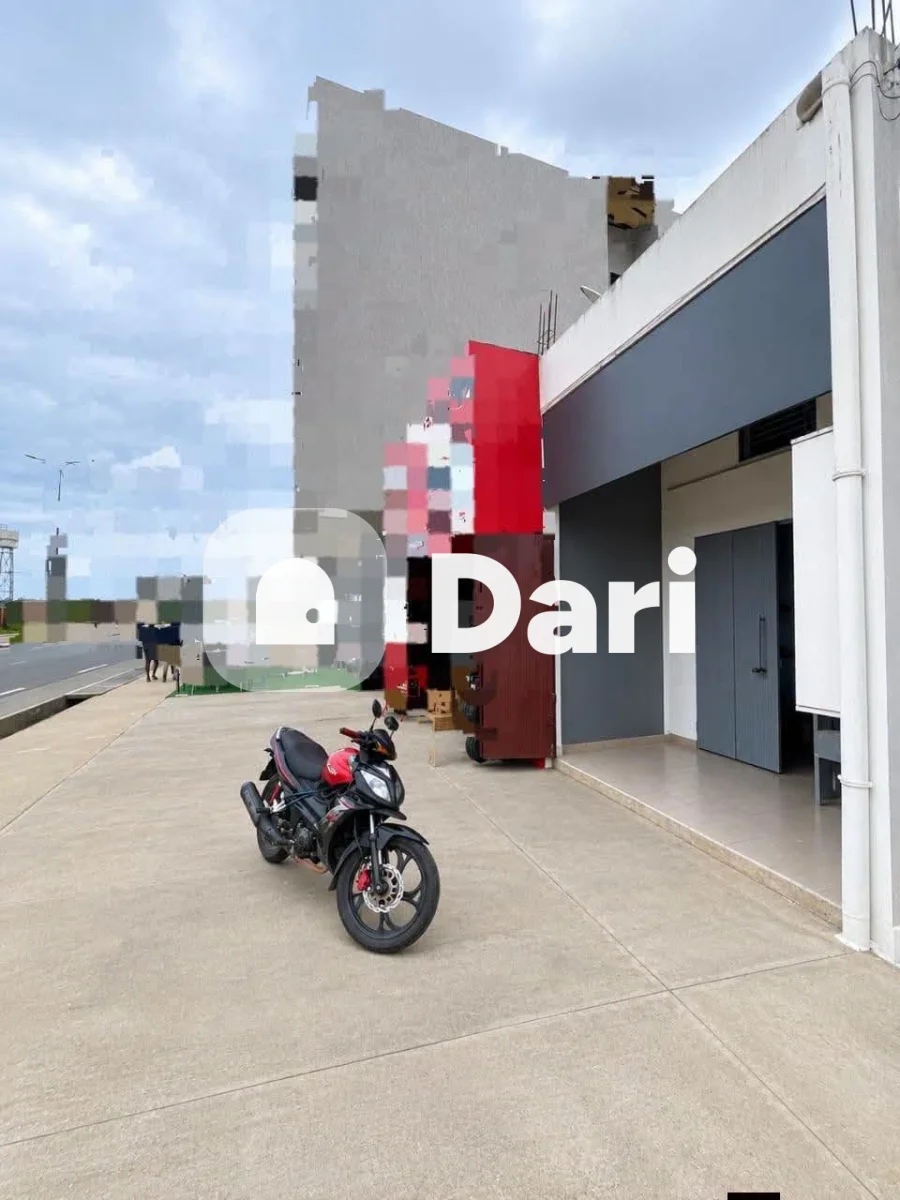 Magasin à louer à Angré