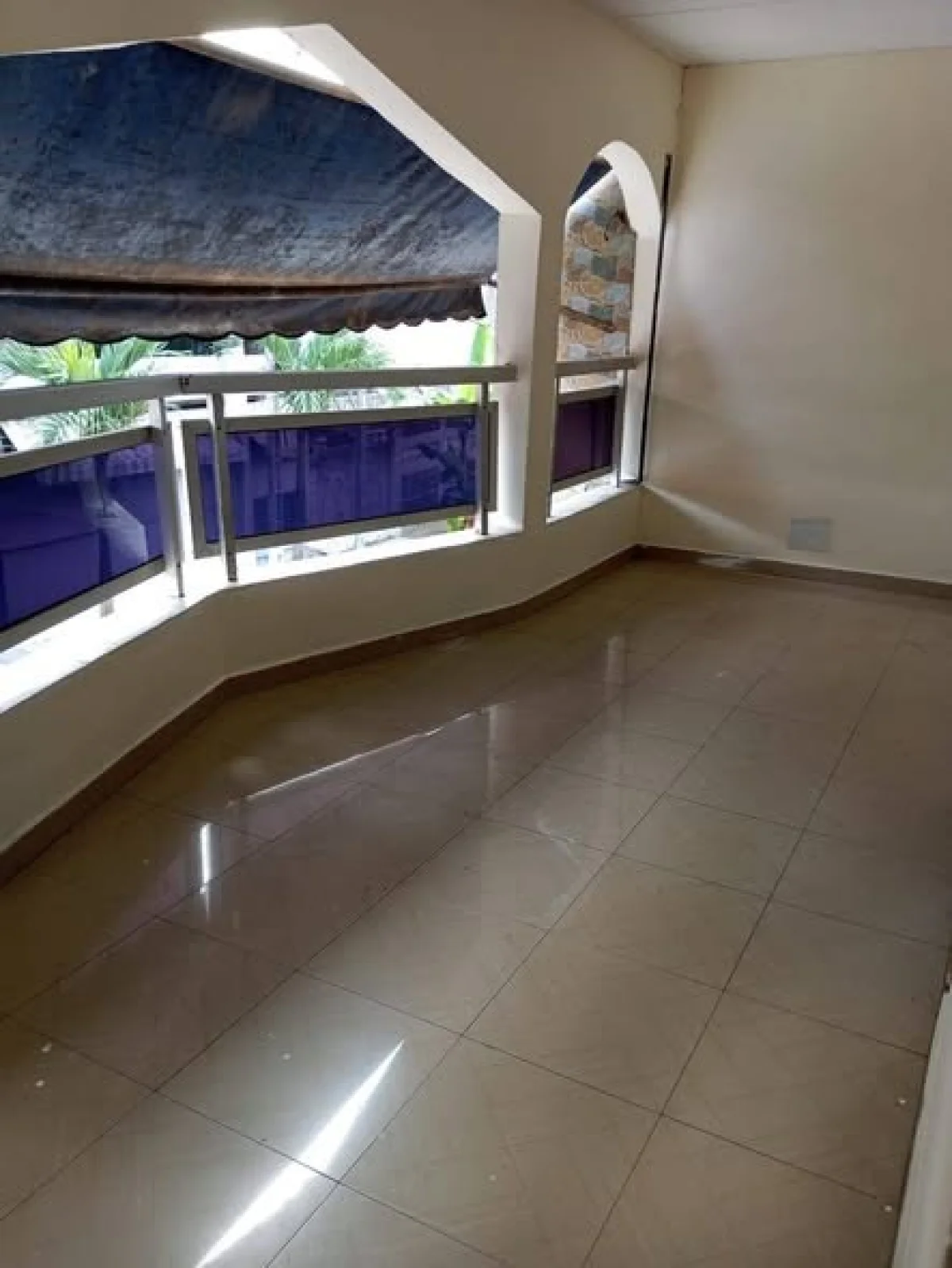 Appartement 4 pièces à Cocody Angré, bon standing