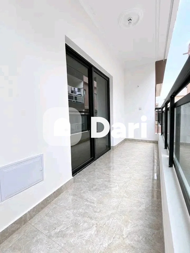Appartement 3 pièces neuf à Angré CHU