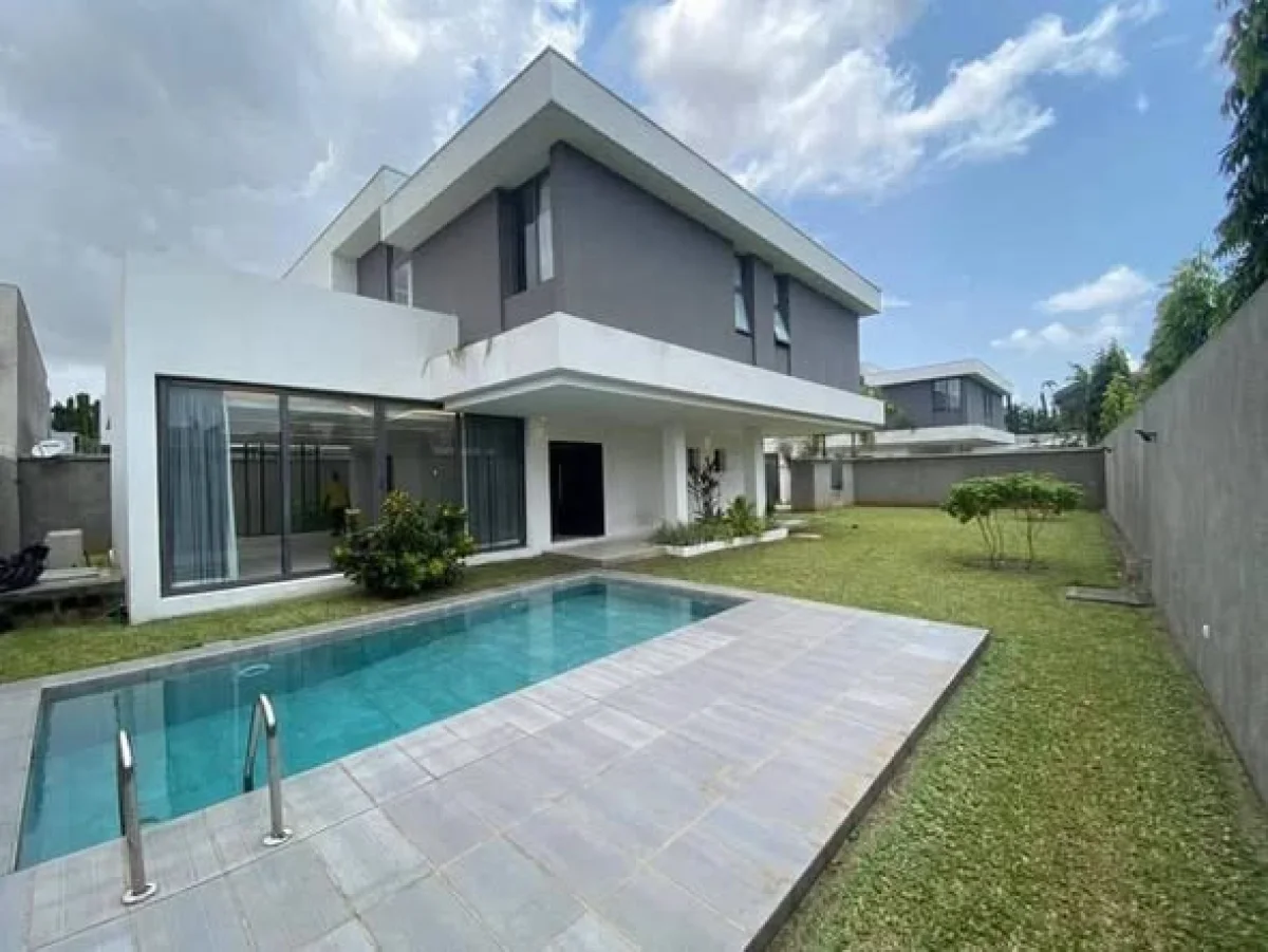 Villa avec piscine à Riviera Golf