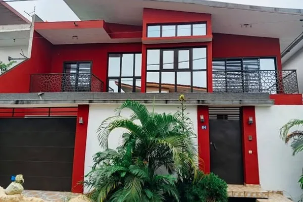 Duplex 7 pièces à louer à Fékéssé, Route de Bingerville