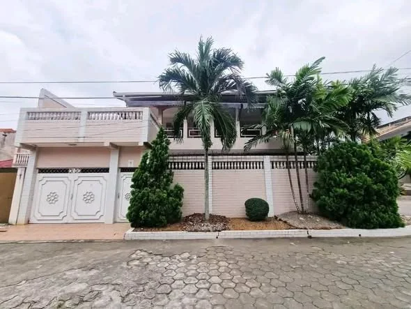 Duplex 5 pièces + annexe 4 pièces à louer