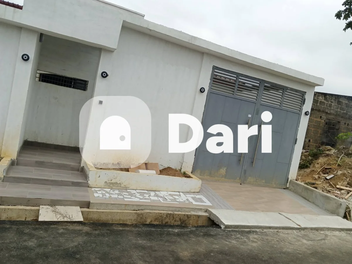 Villa 4 pièces avec garage à Bingerville