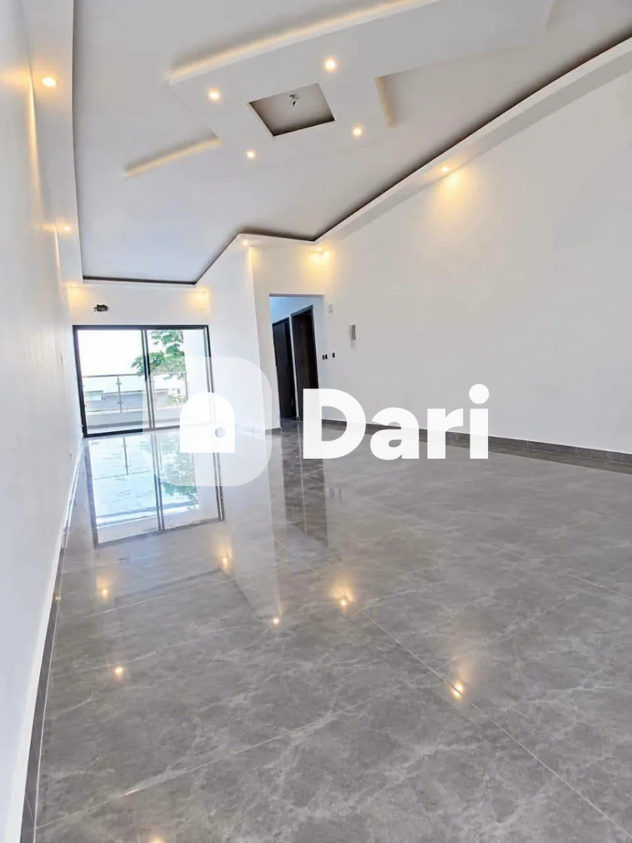 Appartement 3 pièces bon standing à Cocody Angré 8e tranche