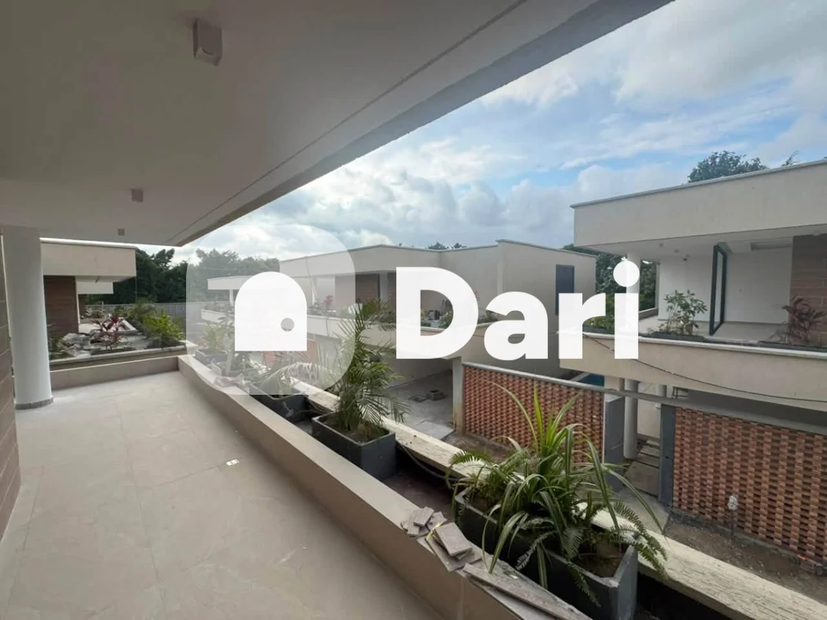 6 villas duplex neuves 6 pièces avec piscine à Riviera 3