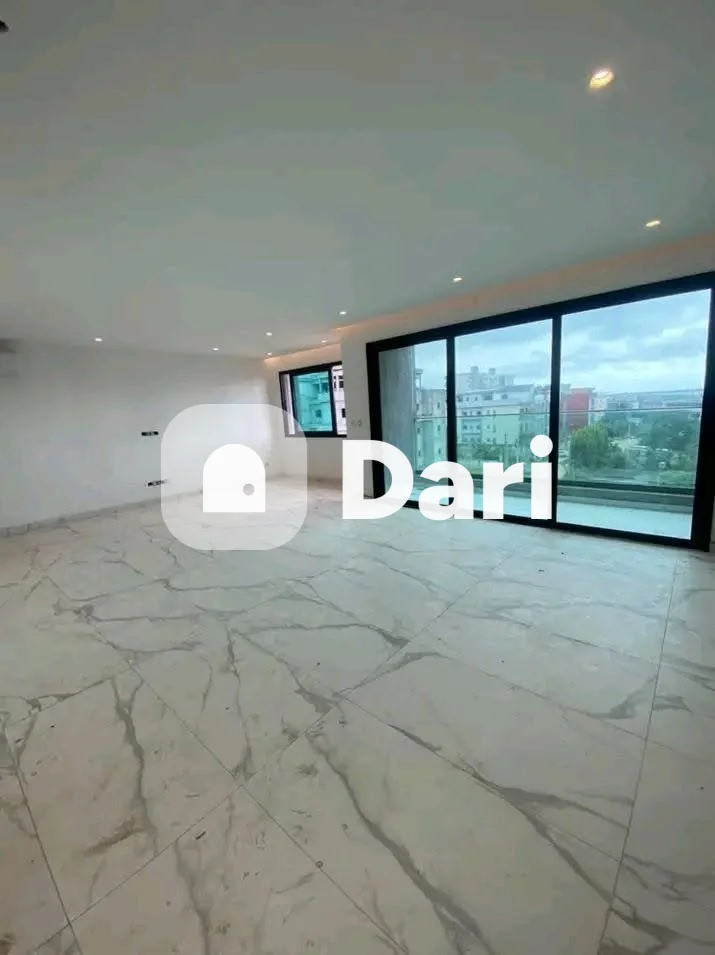 Studio américain meublé à Riviera 2