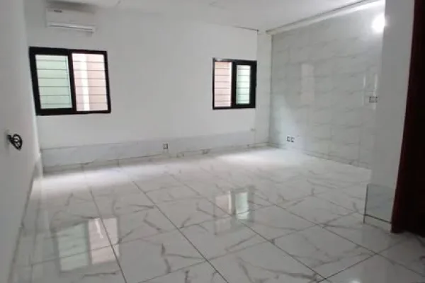 Appartement 6 pièces avec dépendance à Cocody Angré