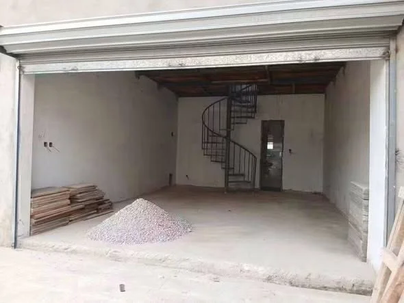 Grand magasin avec mezzanine à Riviera Palmeraie