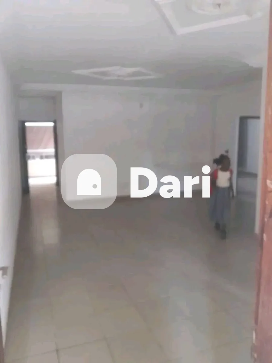 Maison 3 pièces à louer à Pétro Ivoire