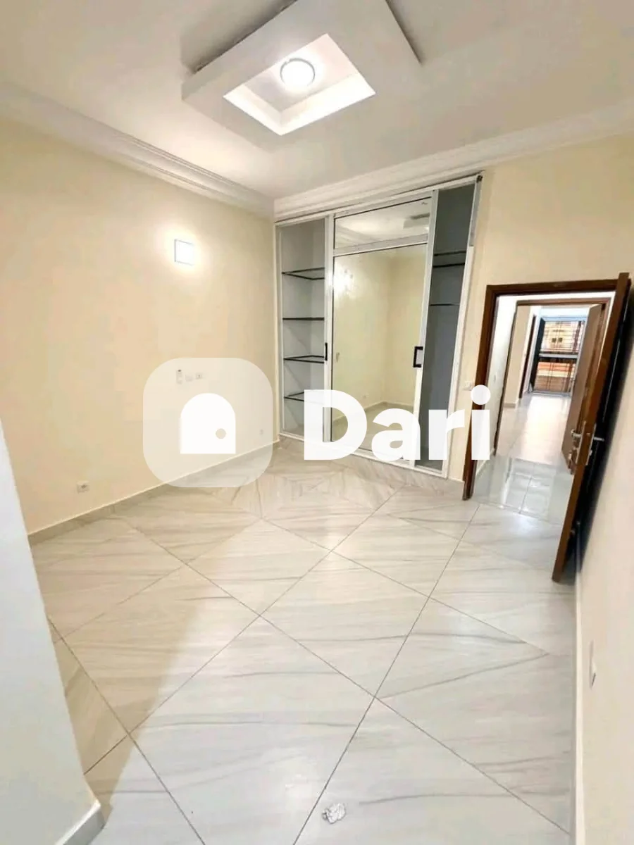 Appartement 4 pièces haut standing à Angré 9e tranche