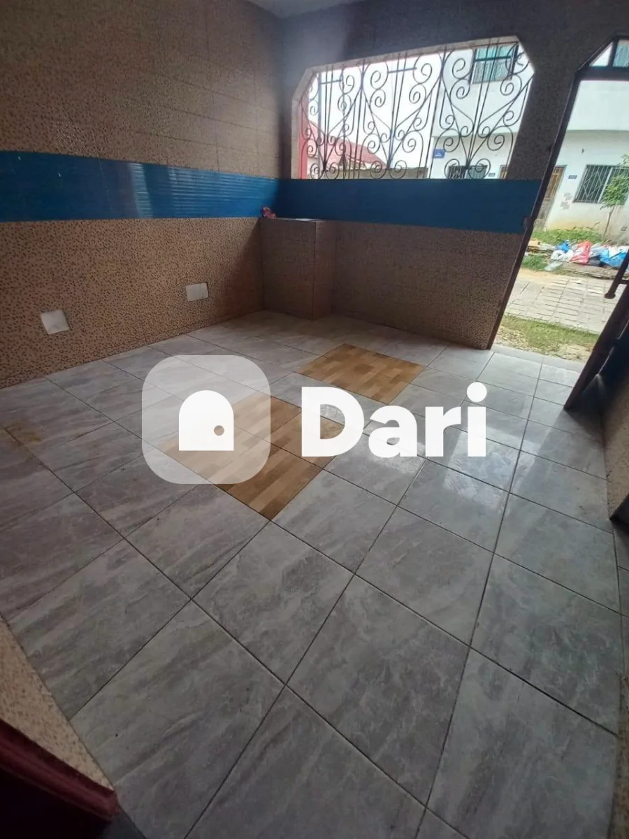 Villa 4 pièces avec garage à Cité Promogim Féh Kessé