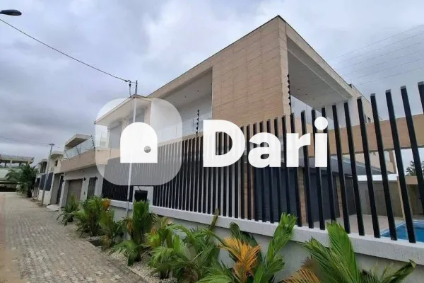 Villa duplex 6 pièces avec piscine à Riviera Abatta