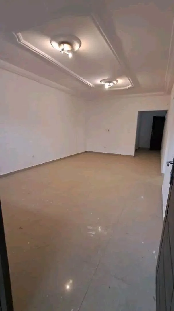 Appartement 3 pièces à louer à Bingerville