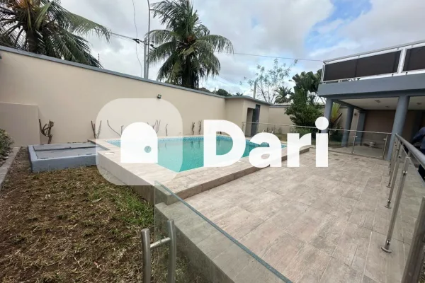 Villa duplex 7 pièces haut standing avec piscine à Riviera 3